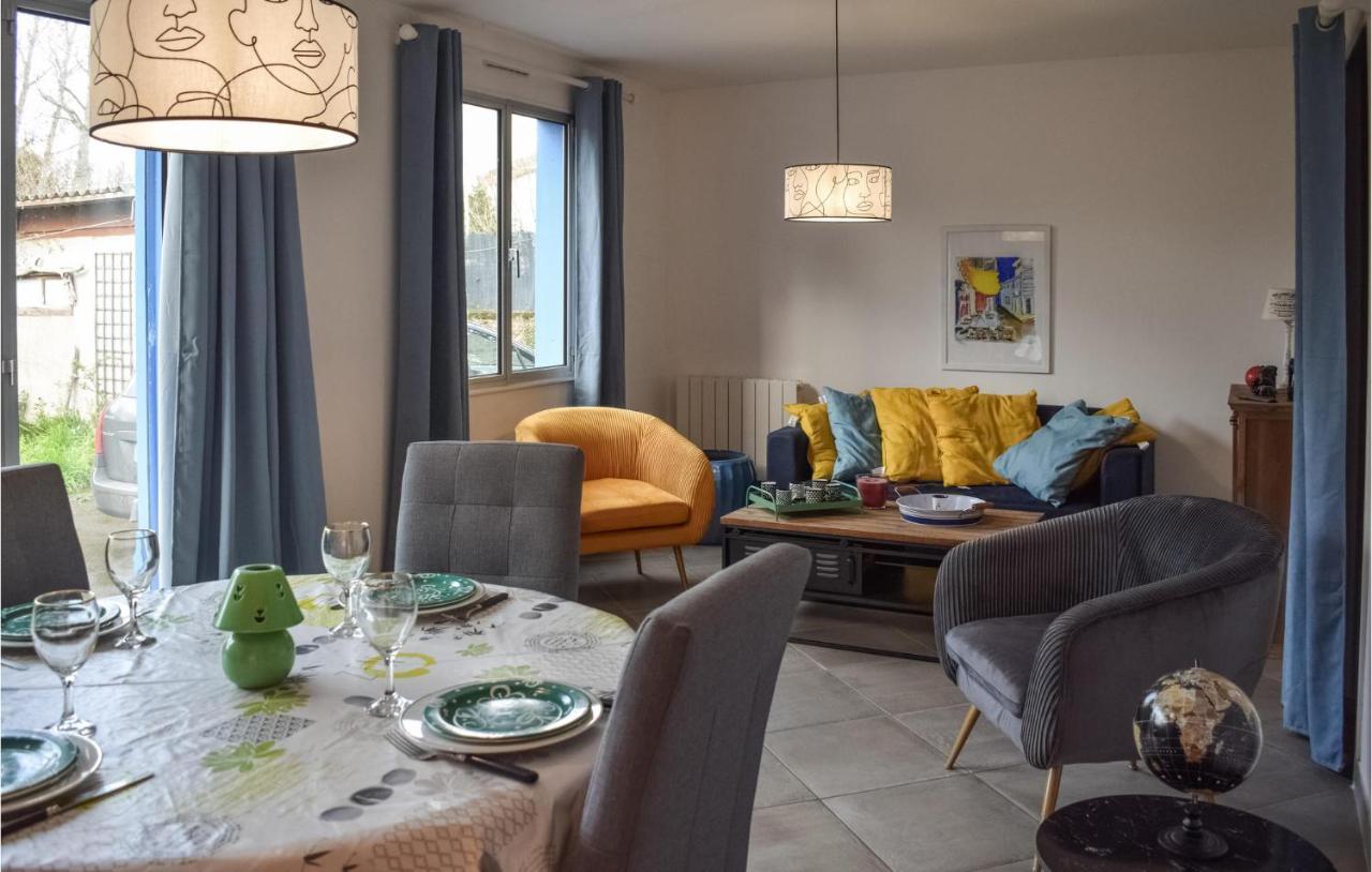 Awesome Home In Paimpol With Kitchen Екстер'єр фото